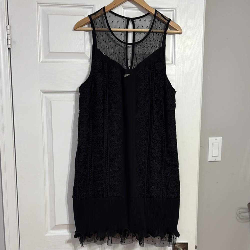 Elegant Black Sleeveless Dress